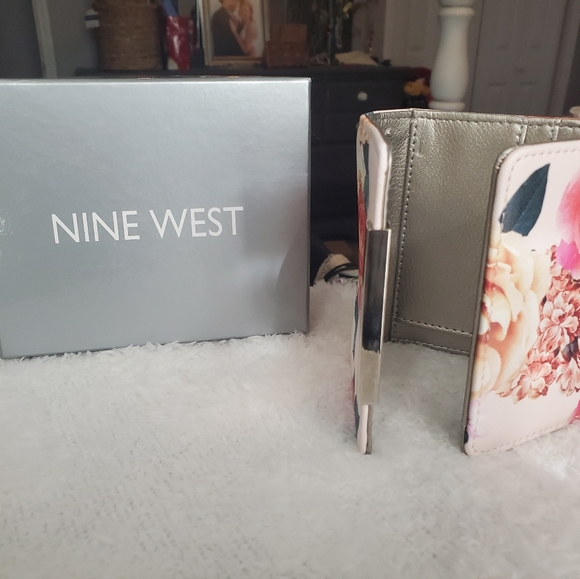 Nine West Wallet - Picture 4 of 4